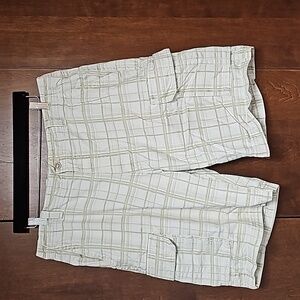 IZOD Mens Cargo Shorts